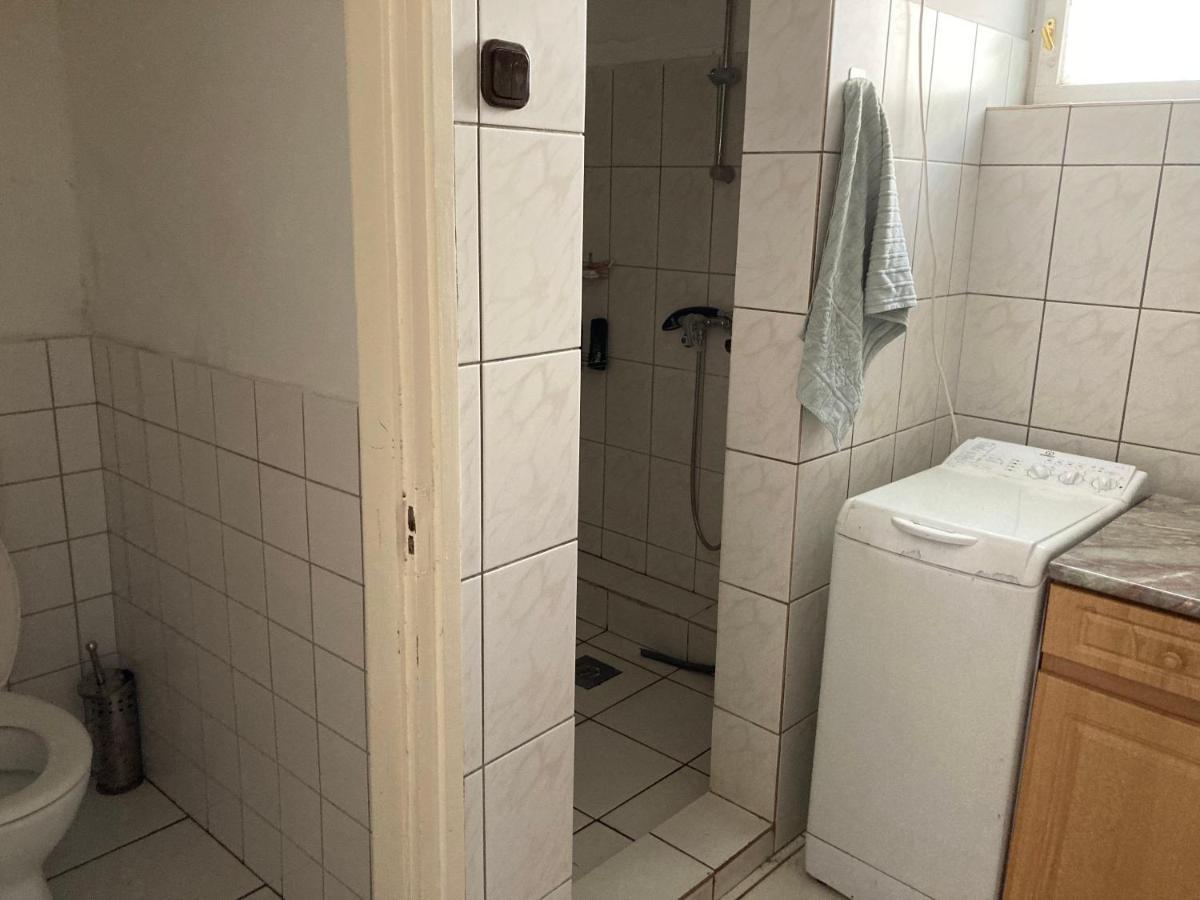 Leander Vendégház Gyongyos Exterior foto